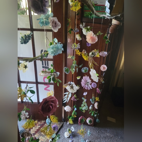 Floating Flower Hanging Backdrop (Handmade) - Picture 4 of 11